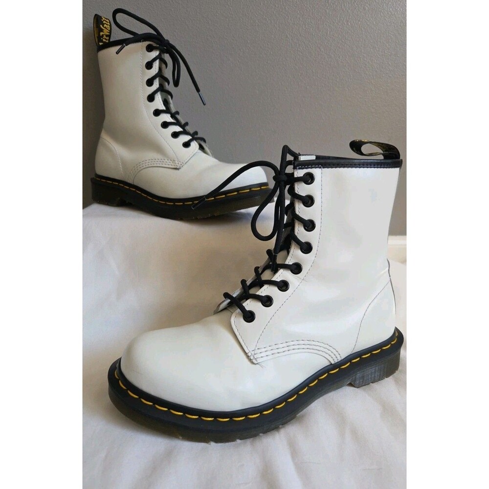 Dr. Martens White Leather Women's Combat Boots Women's Size 8 11821 1460 - EUC - Picture 1 of 13